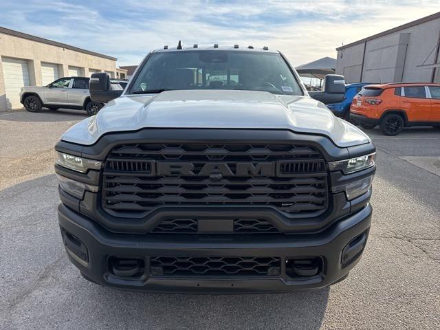 2026 RAM Ram 3500 RAM 3500 TRADESMAN CREW CAB 4X4 8 BOX