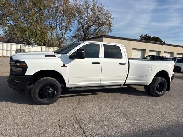 2026 RAM Ram 3500 RAM 3500 TRADESMAN CREW CAB 4X4 8 BOX