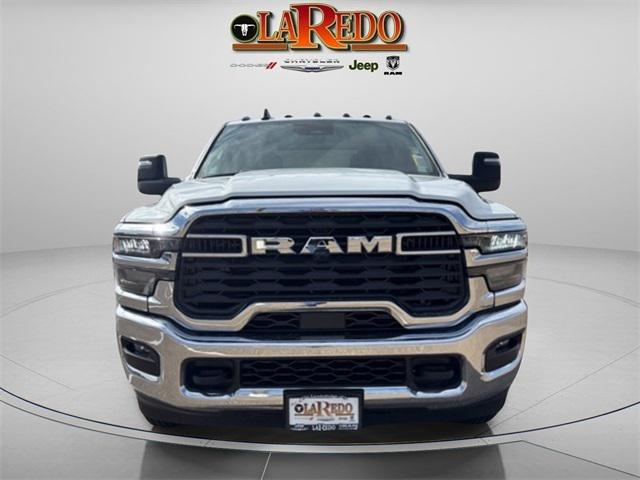 2026 RAM Ram 3500 Chassis Cab RAM 3500 TRADESMAN CREW CAB CHASSIS 4X4 60 CA