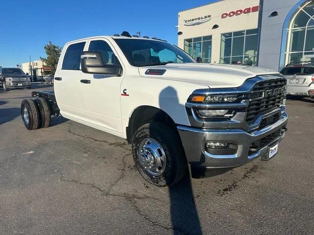 2026 RAM Ram 3500 Chassis Cab RAM 3500 TRADESMAN CREW CAB CHASSIS 4X4 60 CA