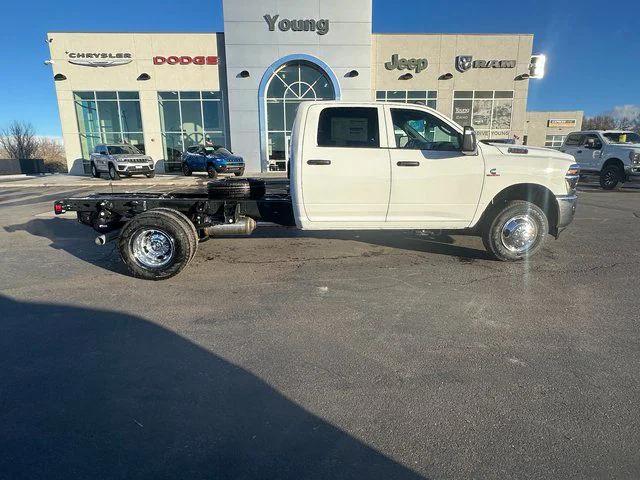 2026 RAM Ram 3500 Chassis Cab RAM 3500 TRADESMAN CREW CAB CHASSIS 4X4 60 CA