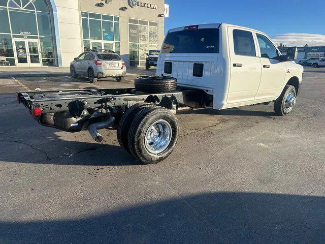 2026 RAM Ram 3500 Chassis Cab RAM 3500 TRADESMAN CREW CAB CHASSIS 4X4 60 CA
