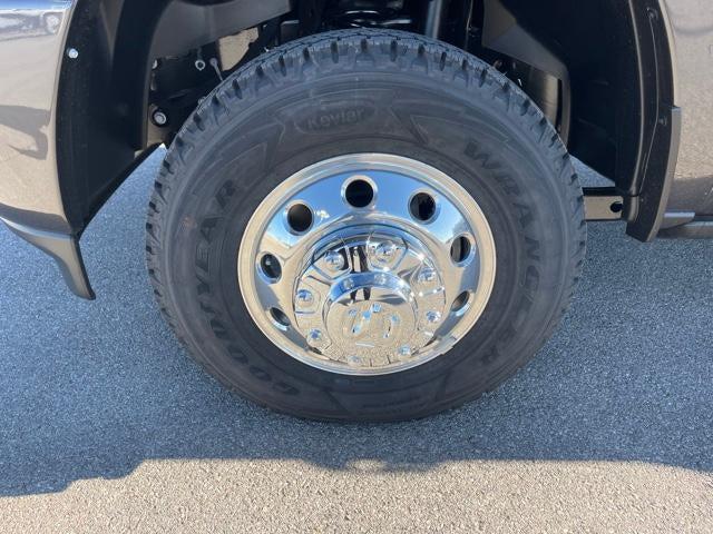 2026 Ram 3500 Laramie Crew Cab 4x4 8' Box