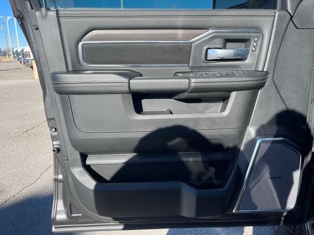 2026 Ram 3500 Laramie Crew Cab 4x4 8' Box