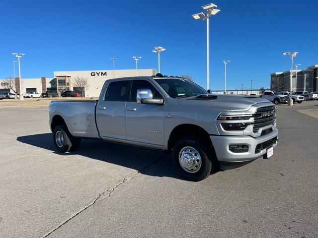 2026 RAM Ram 3500 RAM 3500 LARAMIE CREW CAB 4X4 8 BOX