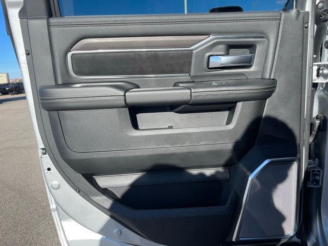 2026 Ram 3500 Laramie Crew Cab 4x4 8' Box