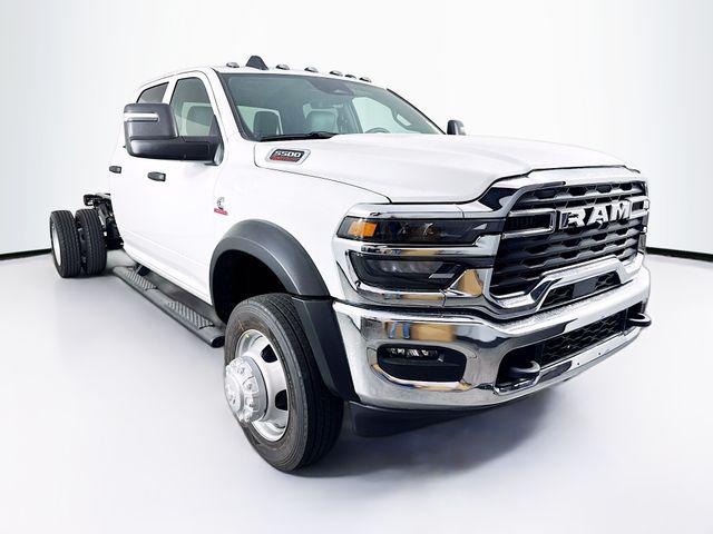 2026 RAM Ram 5500 Chassis Cab RAM 5500 TRADESMAN CHASSIS CREW CAB 4X4 84 CA