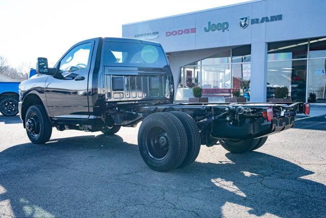 2026 RAM Ram 3500 Chassis Cab RAM 3500 TRADESMAN CHASSIS REGULAR CAB 4X4 60 CA