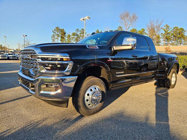 2026 RAM 3500 RAM 3500 LIMITED MEGA CAB 4X4 64 BOX