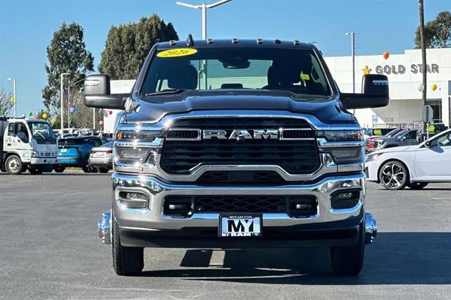 2026 RAM Ram 3500 RAM 3500 BIG HORN CREW CAB 4X4 8 BOX