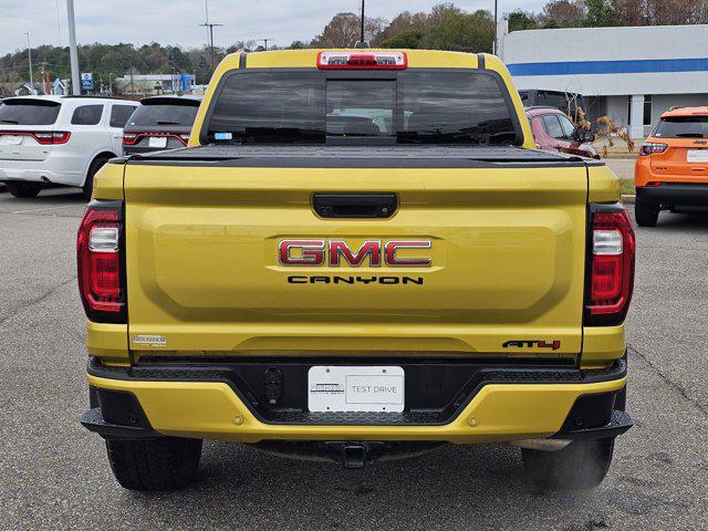 2023 GMC Canyon 4WD Crew Cab Short Box AT4