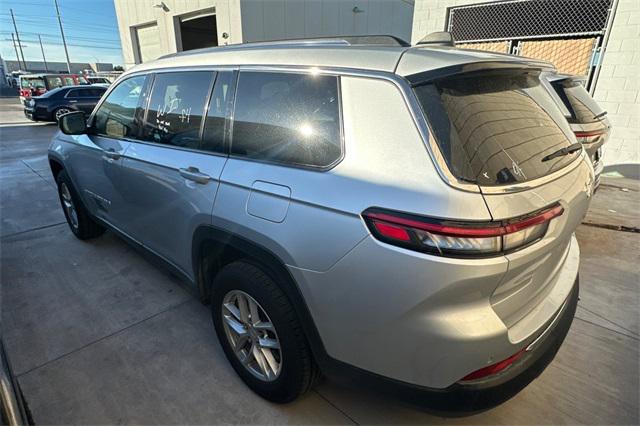 2023 Jeep Grand Cherokee L Laredo 4x2