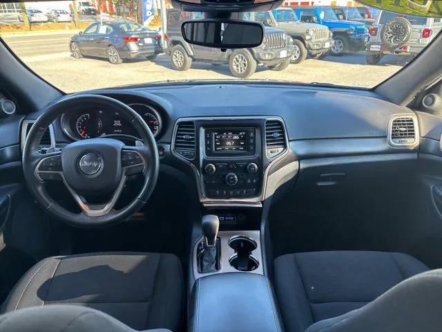 2017 Jeep Grand Cherokee Laredo 4x4 2017 Jeep Grand Cherokee Laredo 4x4