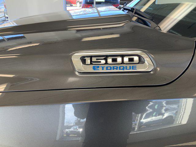 2023 Ram 1500 Big Horn Quad Cab 4x4 6'4" Box