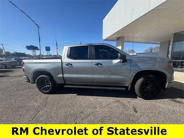 2025 Chevrolet Silverado 1500 4WD Crew Cab Short Bed Custom 2025 Chevrolet Silverado 1500 4WD Crew Cab Short Bed Custom