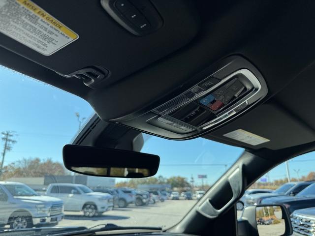 2025 Ram 1500 Rebel Crew Cab 4x4 5'7" Box