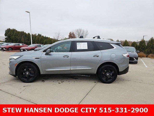 2023 Buick Enclave Essence AWD 2023 Buick Enclave Essence AWD