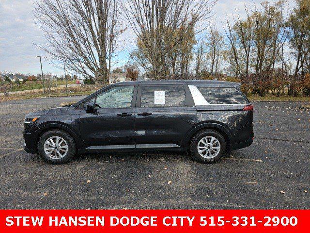 2022 Kia Carnival MPV LX 2022 Kia Carnival MPV LX