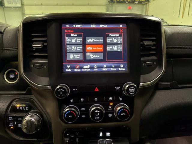 2020 RAM 1500 Laramie Quad Cab 4x4 64 Box 2020 RAM 1500 Laramie Quad Cab 4x4 64 Box