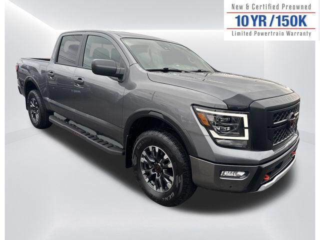 2024 Nissan TITAN Crew Cab PRO-4X 4x4 2024 Nissan TITAN Crew Cab PRO-4X 4x4