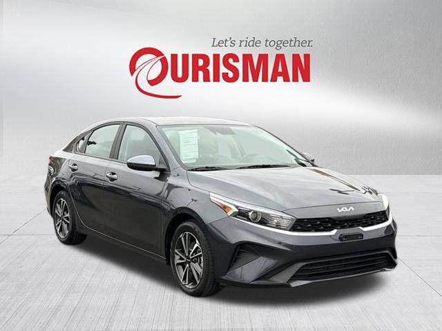 2023 Kia Forte LXS