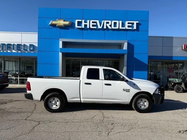 2022 RAM 1500 Classic Tradesman Quad Cab 4x4 64 Box 2022 RAM 1500 Classic Tradesman Quad Cab 4x4 64 Box