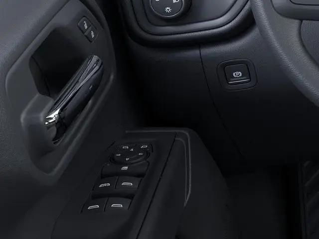 2026 GMC Sierra 1500 Crew Cab, Short Bed, Pro, 4WD