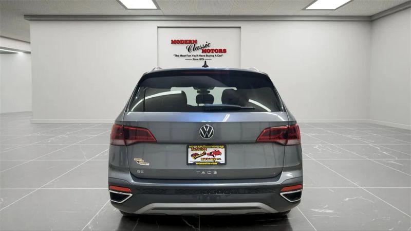 2024 Volkswagen Taos 1.5T SE