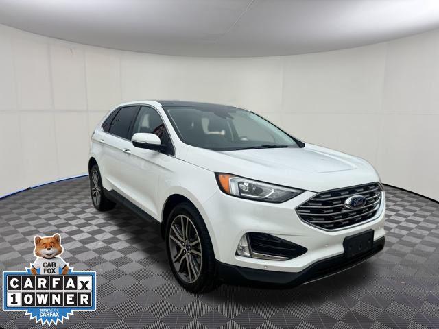 2021 Ford Edge Titanium's photo