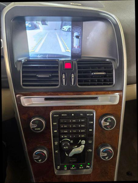 2012 Volvo XC60 T6 R-Design Platinum