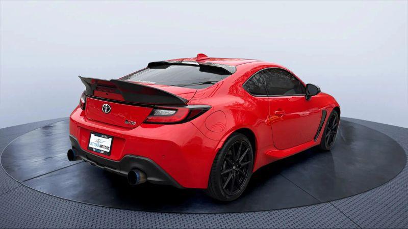 2024 Toyota GR86 Premium