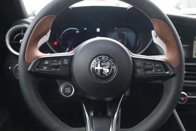 2025 Alfa Romeo Giulia Intensa AWD