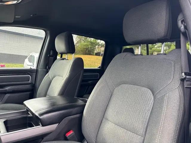 2020 Ram 1500 Big Horn Crew Cab 4x4 5'7" Box