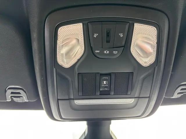 2020 Ram 1500 Big Horn Crew Cab 4x4 5'7" Box