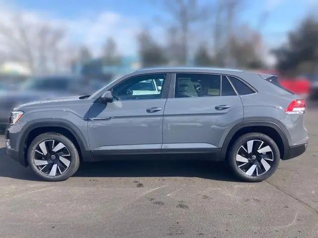 2026 Volkswagen Atlas Cross Sport SE with Technology
