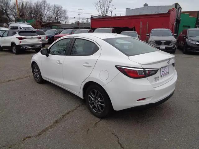 2019 Toyota Yaris L