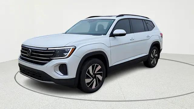 2026 Volkswagen Atlas SE with Technology