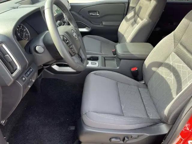 2026 Nissan Frontier Crew Cab Long Bed SV 4x4