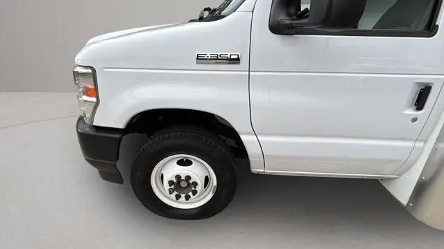 2024 Ford E-350 Cutaway Base