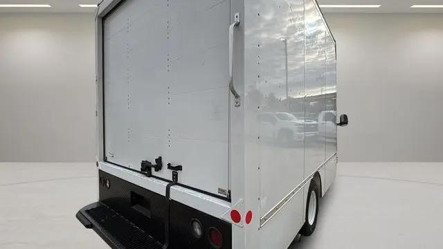 2024 Ford E-350 Cutaway Base