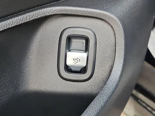 2026 Mercedes-Benz E-CLASS E 300 CLE 300