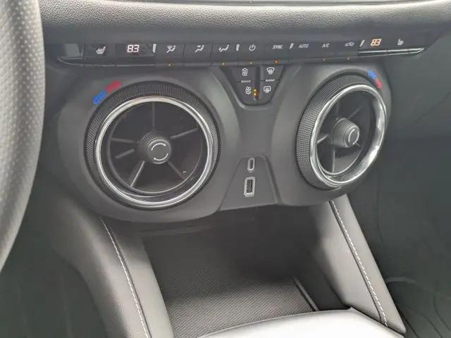 2025 Chevrolet Blazer FWD 2LT