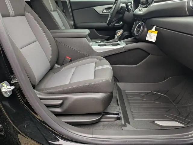 2025 Chevrolet Blazer FWD 2LT