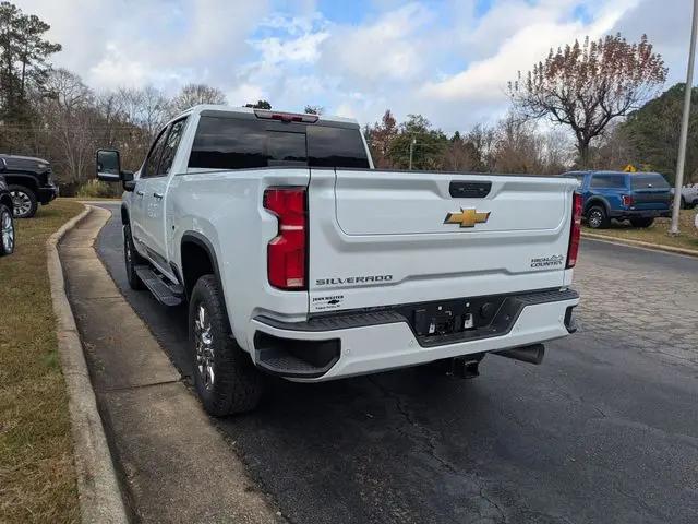 2026 Chevrolet Silverado 2500HD Crew Cab, Standard Bed, High Country, 4WD