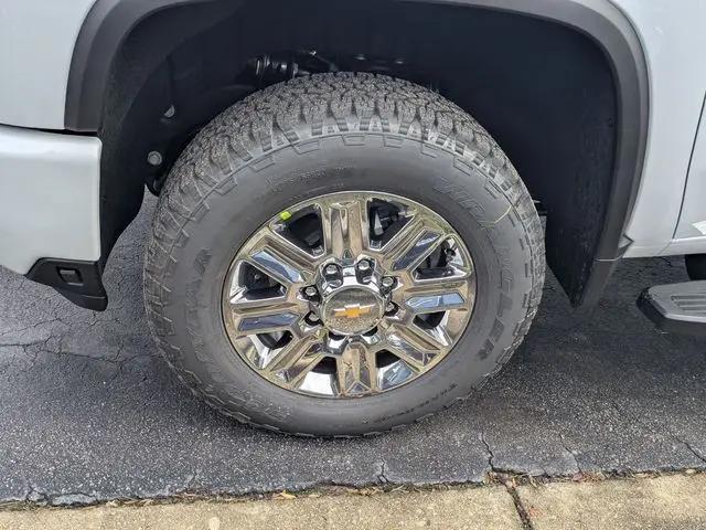 2026 Chevrolet Silverado 2500HD Crew Cab, Standard Bed, High Country, 4WD