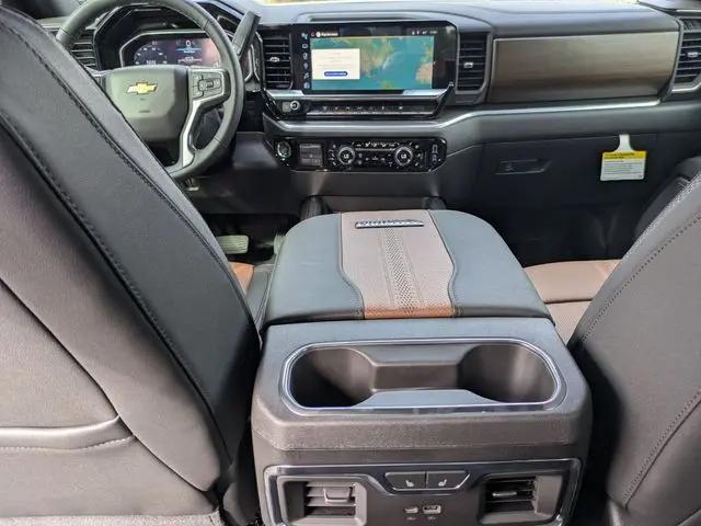 2026 Chevrolet Silverado 2500HD Crew Cab, Standard Bed, High Country, 4WD