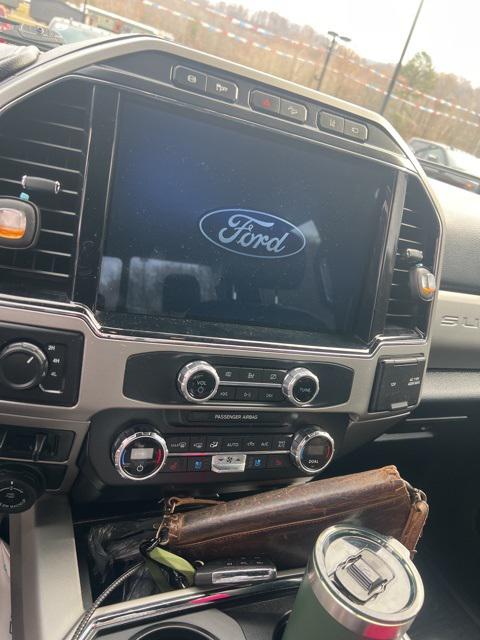 2022 Ford F-250 LARIAT 2022 Ford F-250 LARIAT