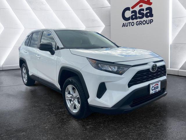 2022 Toyota RAV4 LE 2022 Toyota RAV4 LE
