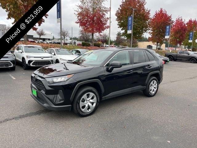 2022 Toyota RAV4 LE