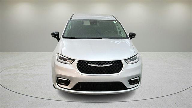 2024 Chrysler Pacifica Touring L 2024 Chrysler Pacifica Touring L